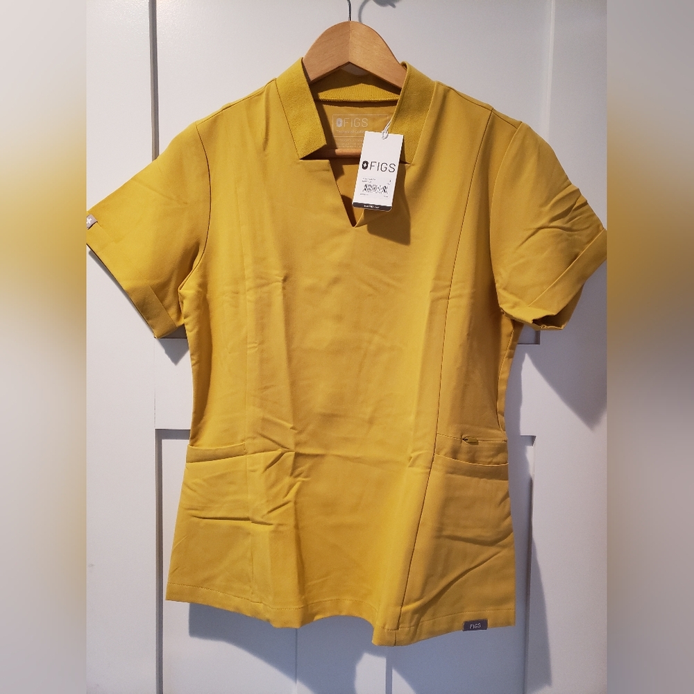 Figs, Light Gold, Inala Slim, Small